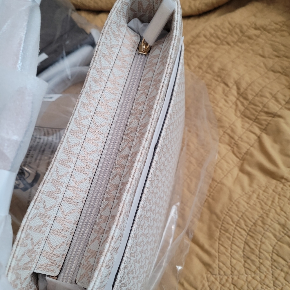 Michael kors Crossbody #3 - Picture 10 of 10